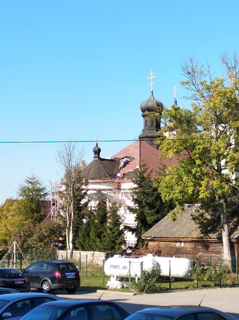Boćki: remont dachu cerkwi